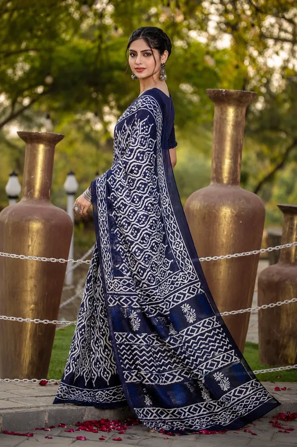 Timeless_Batik_Art_On_Luxurious_Soft_Silk_Saree