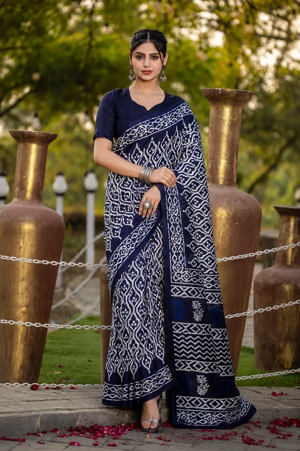 Timeless_Batik_Art_On_Luxurious_Soft_Silk_Saree