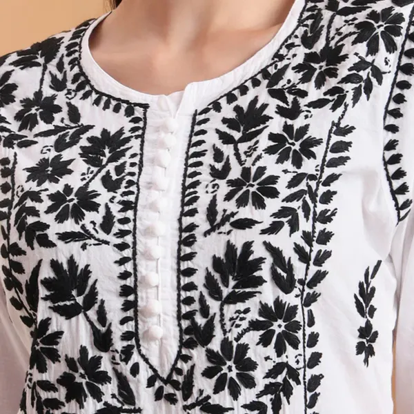 White_Mulmul_Cotton_Chikankari_Kurta_For_Women