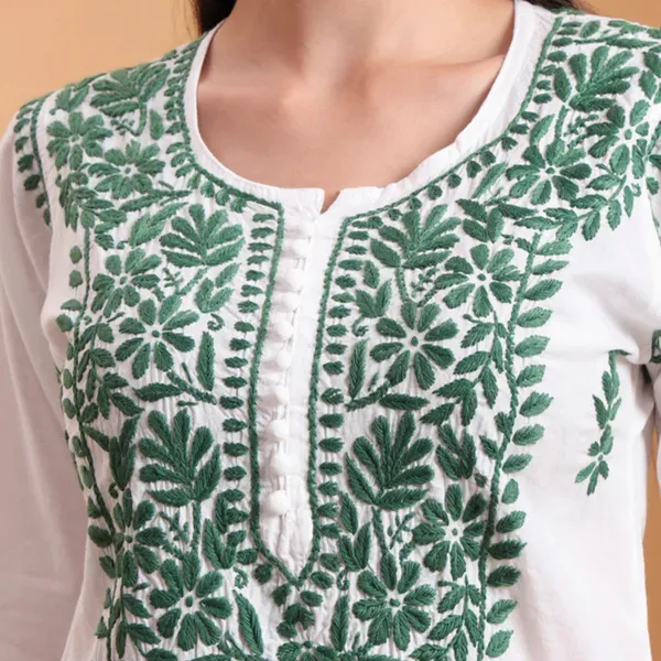 White_Mulmul_Cotton_Chikankari_Embroidered_Kurta_For_Women