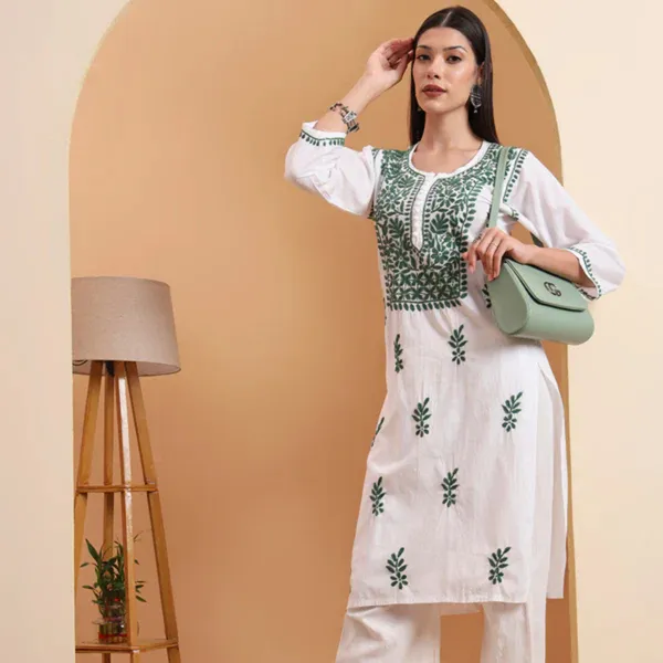 White_Mulmul_Cotton_Chikankari_Embroidered_Kurta_For_Women