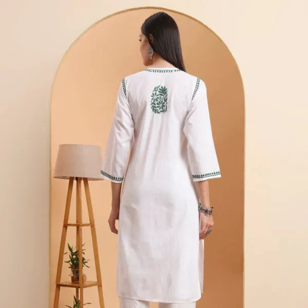 White_Mulmul_Cotton_Chikankari_Embroidered_Kurta_For_Women