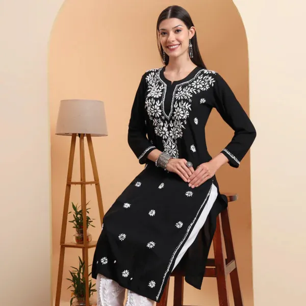 Black_Modal_Embroidered_Kurta_For_Women