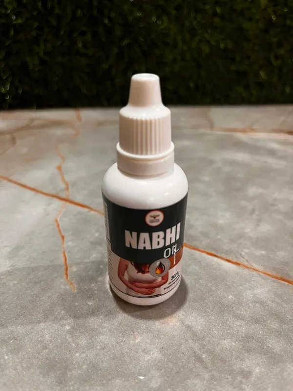 Nabhi_Ayurvedic_Navel_Therapy_Oil_Castor_Neem_Clove_Blend