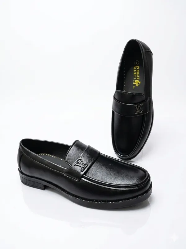 Black_Leather_Formal_Slip-On_Loafers_For_Men