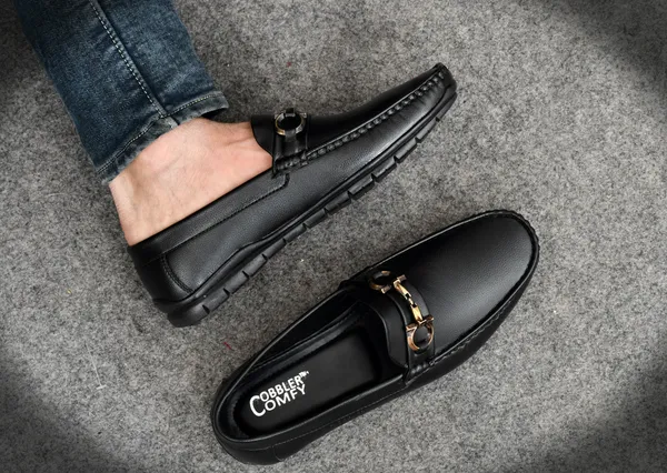 Black_Leather_Buckle_Slip-On_Loafers_For_Men