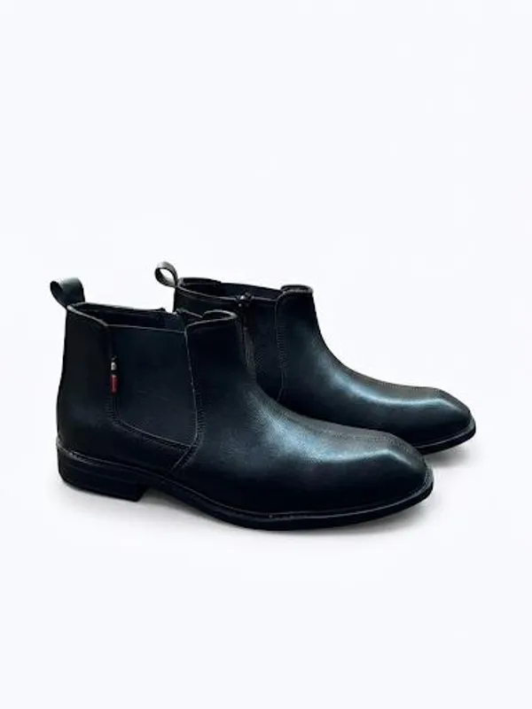 Faux_Leather_Dimond_Cut_Milled_Chain_Chelsea_Boot_Jack