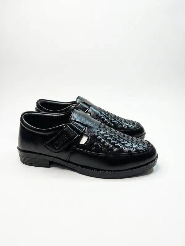Faux_Leather_Cross_Roman_Sandal's_Crust_Black