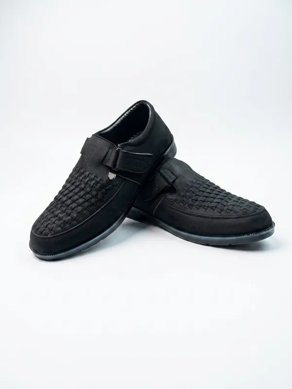 Faux_Leather_Cross_Roman_Sandal's_Suede_Black