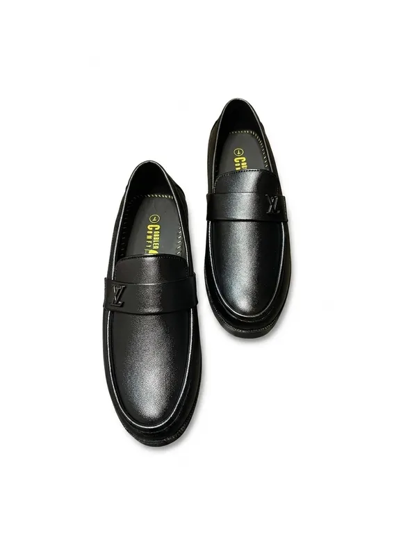Black_Leather_Formal_Slip-On_Loafers_For_Men