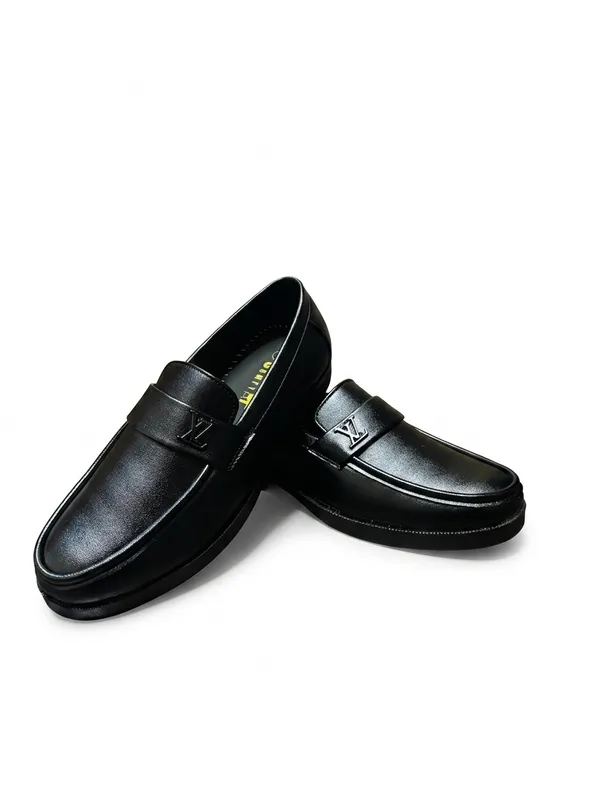 Black_Leather_Formal_Slip-On_Loafers_For_Men