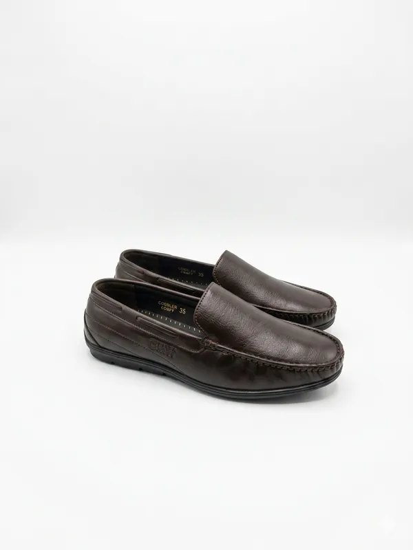 Brown_Leather_Moc-Toe_Slip-On_Loafers_For_Men
