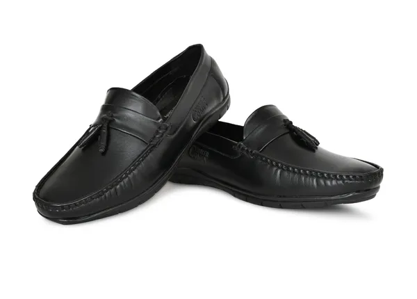 Black_Leather_Tassel_Slip-On_Loafers_For_Men