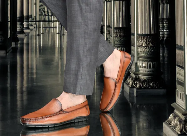 Tan_Leather_Moc-Toe_Slip-On_Loafers_For_Men