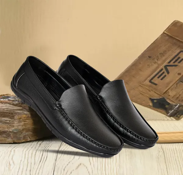 Black_Leather_Slip-On_Loafers_For_Men