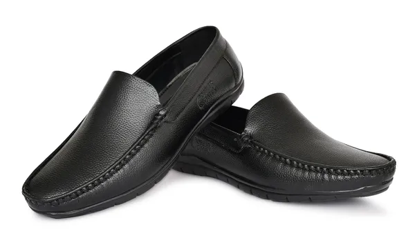 Black_Leather_Slip-On_Loafers_For_Men