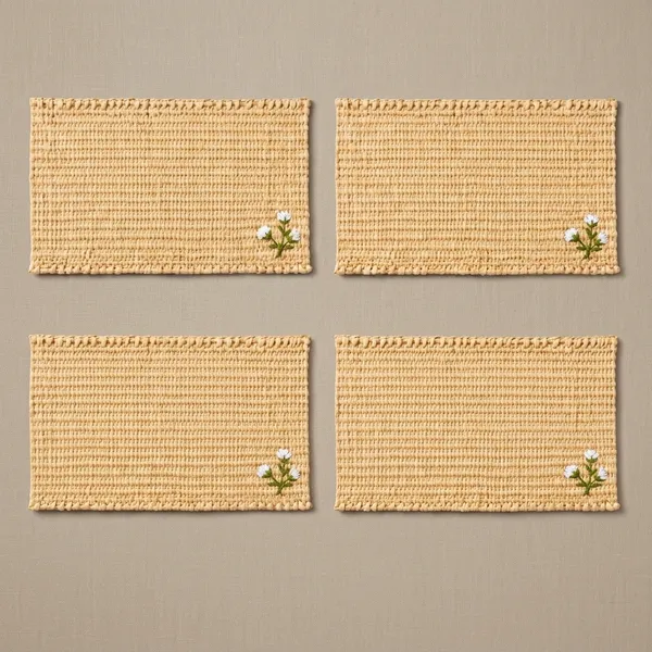 Natural_Woven_Kauna_Grass_Rectangular_Placemats_Set_Of_4