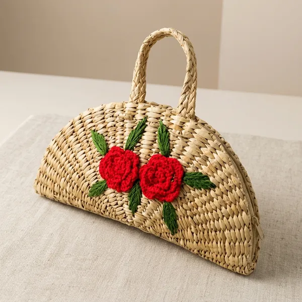 Natural_Straw_Woven_Floral_Embroidered_Semicircle_Clutch