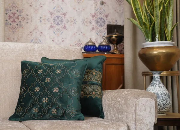 Isfahan_Emarald_Green_Cushion_Cover_With_Hand_Embroidery_Size_18X18_Inches
