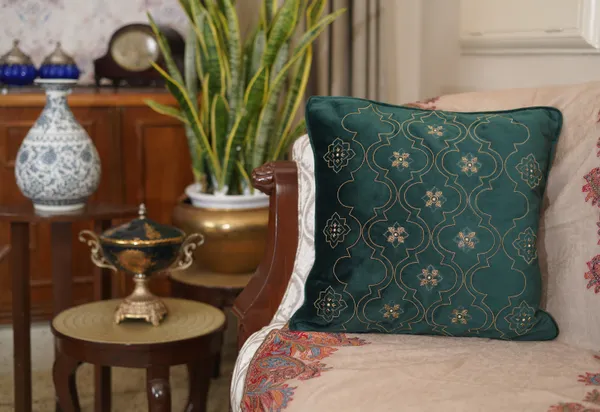 Isfahan_Emarald_Green_Cushion_Cover_With_Hand_Embroidery_Size_18X18_Inches