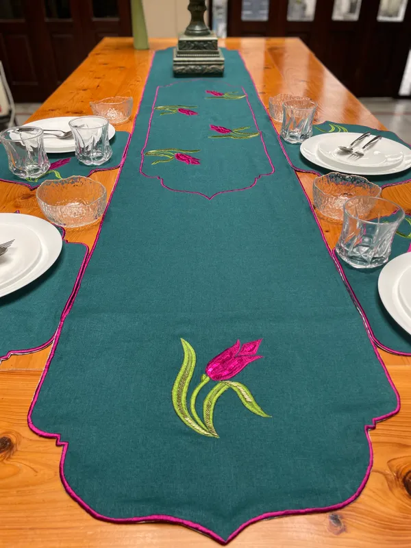 Dar-E-Bahar_Teal_Linen_Embroidered_Table_Runner_Size_92_Inches