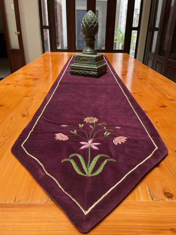 Amer_Purple_Velvet_Embroidered_Table_Runner_Size_92x16Inches
