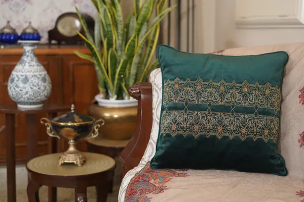 Isfahan_Emarald_Green_Cushion_Cover_With_Hand_Embroidery_Size_18X18_Inches