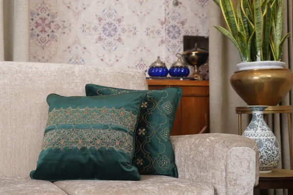 Isfahan_Emarald_Green_Cushion_Cover_With_Hand_Embroidery_Size_18X18_Inches