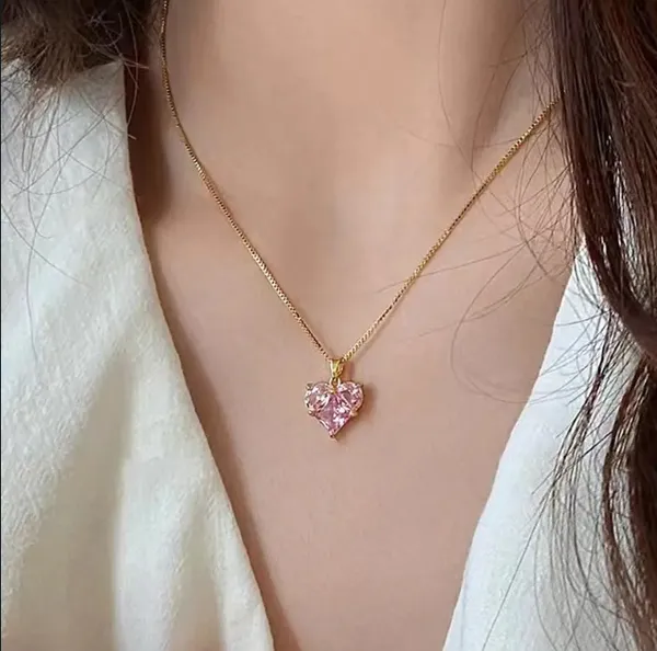 Gold_Brass_Heart_Motif_Anti-Tarnish_Necklace_For_Women