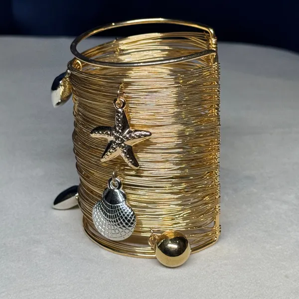 Gold_Brass_Anti-Tarnish_Openable_Cuff_Bangle_For_Women