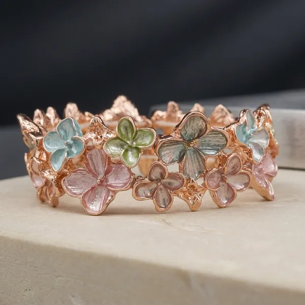 Multicolor_Brass_Enamel_Elastic_Bangle_For_Women