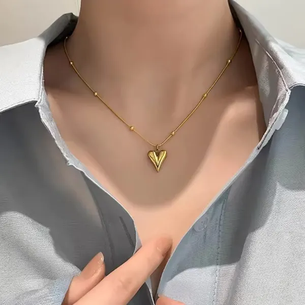 Gold_Brass_Heart_Pendant_Anti-Tarnish_Necklace_For_Women