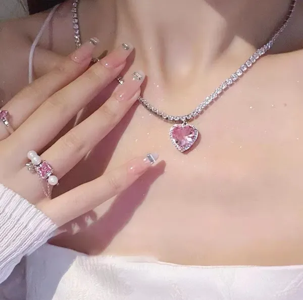 Silver_Brass_Pink_Heart_Pendant_Korean_Necklace_For_Women