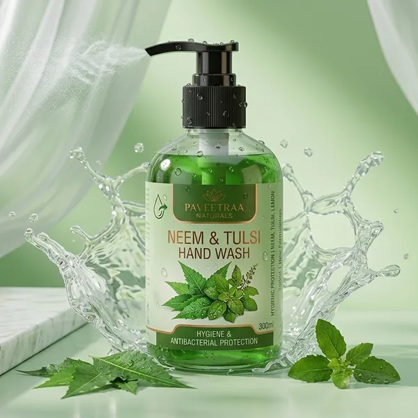 Paveetraa_Radiance_Herbal_Hand_Wash_With_Antibacterial_Protection