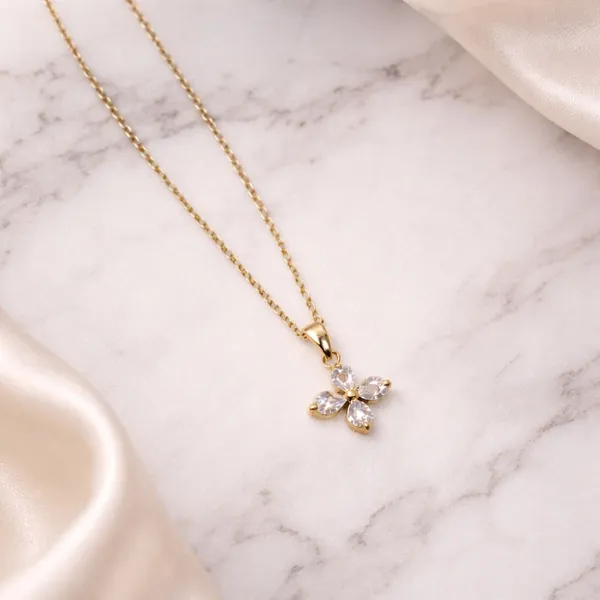 Flower_Kiss_Necklace