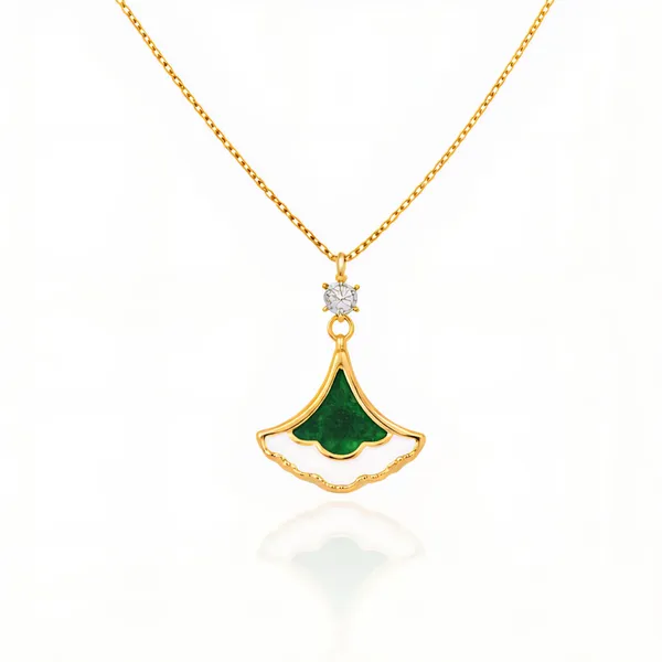 Lumi_Leaf_Necklace