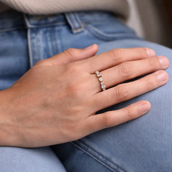 Eterna_Square_Ring