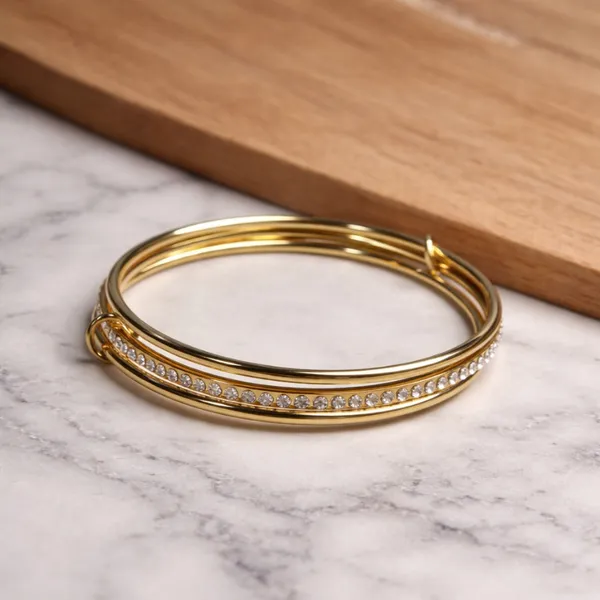 Golden_Trinity_Bracelet