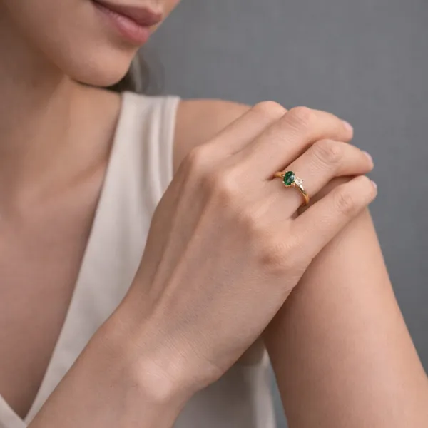 Halo_Emerald_Ring