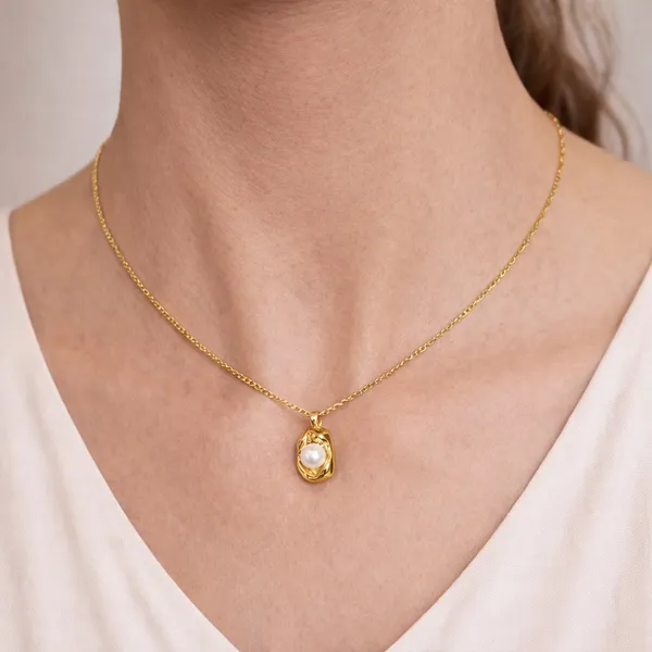 Baby_Cocoon_Necklace