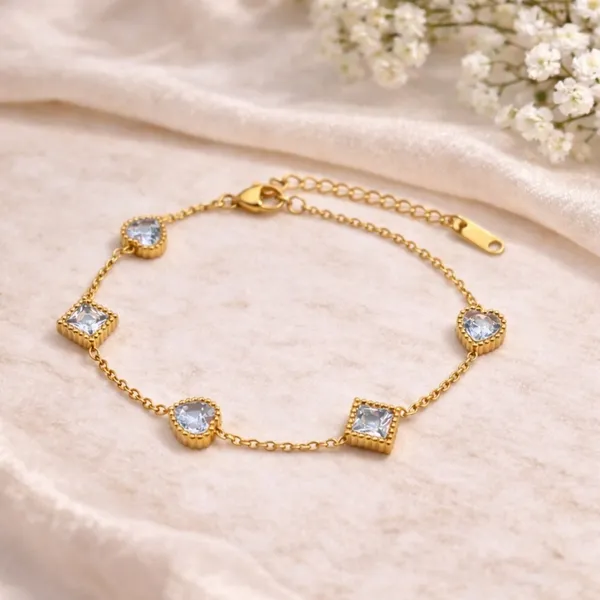Crystal_Heart_Charming_Bracelet