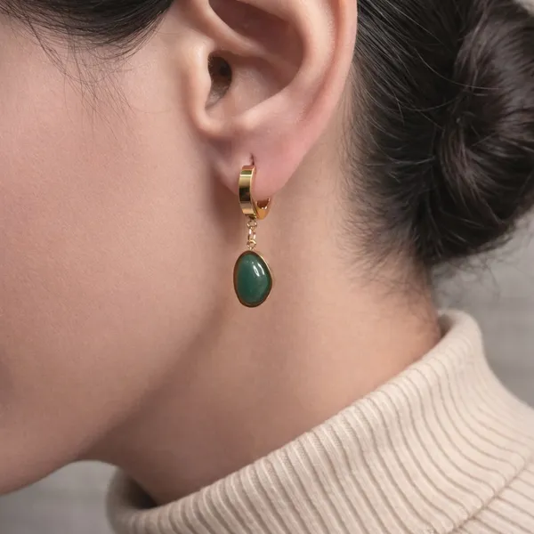 Emerald_Oval_Hoops