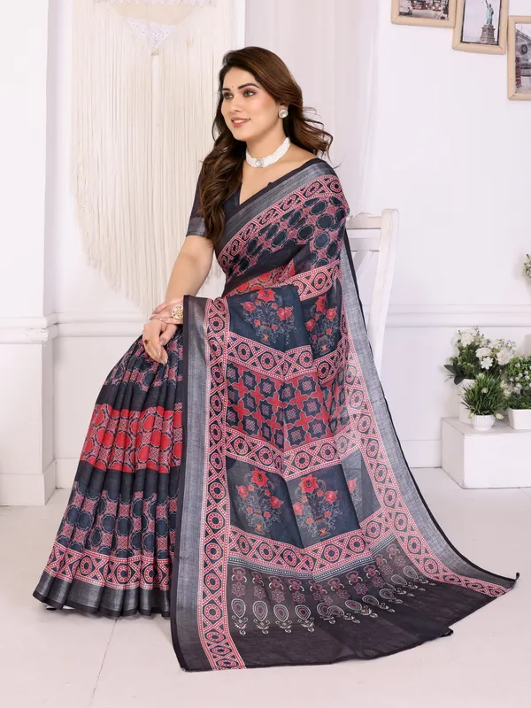 Black_Color_Handloom_Linen_Cotton_Digital_Print_Designer_Saree_(Product_Code:-80023)