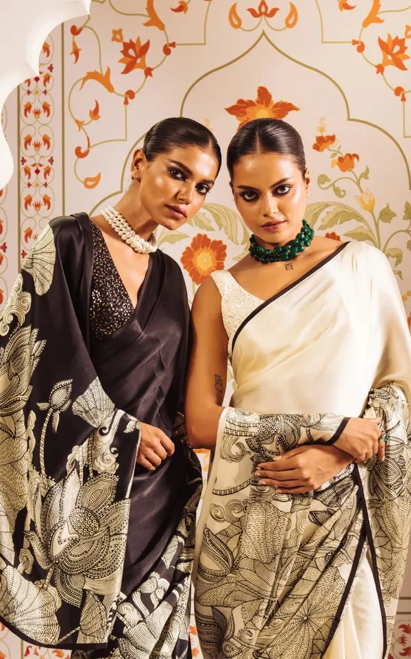Black_Color_Original_Japan_Satin_(Devsena_Satin)_Digital_Print_Designer_Saree_(Product_Code:-140003)