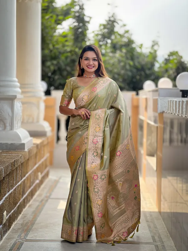 Olive_Green_Color_Premium_Original_Silk_Banarasi_Meenakari_Saree_(Product_Code:-_30003)