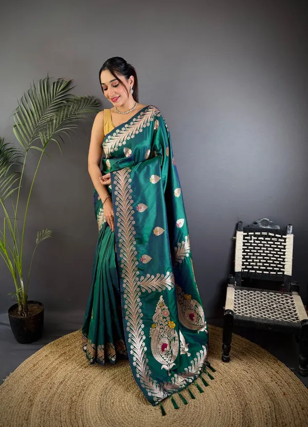 Peacock_Green_Color_Soft_Banarasi_Silk_Gold_Zari_Meenakari_Weaving_Saree_(Product_Code:-_30023)