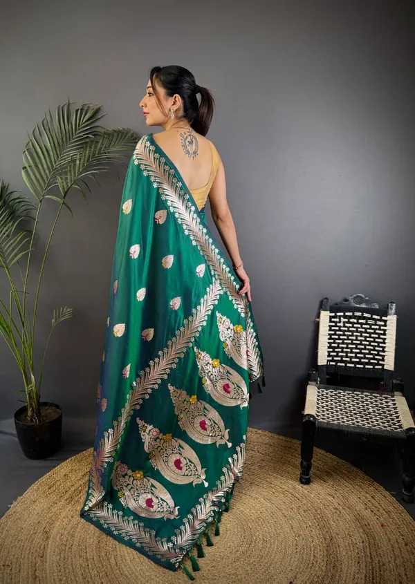 Peacock_Green_Color_Soft_Banarasi_Silk_Gold_Zari_Meenakari_Weaving_Saree_(Product_Code:-_30023)