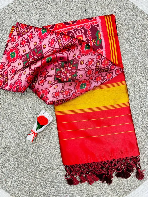 Pink_Color_Premium_Pure_Patola_Silk_Double_Ikkat_Designer_Saree_(Product_Code:-40003)