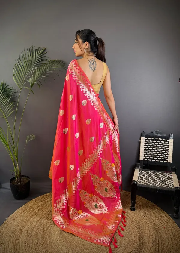 Pink_Color_Soft_Banarasi_Silk_Gold_Zari_Meenakari_Weaving_Saree_(Product_Code:-_30026)