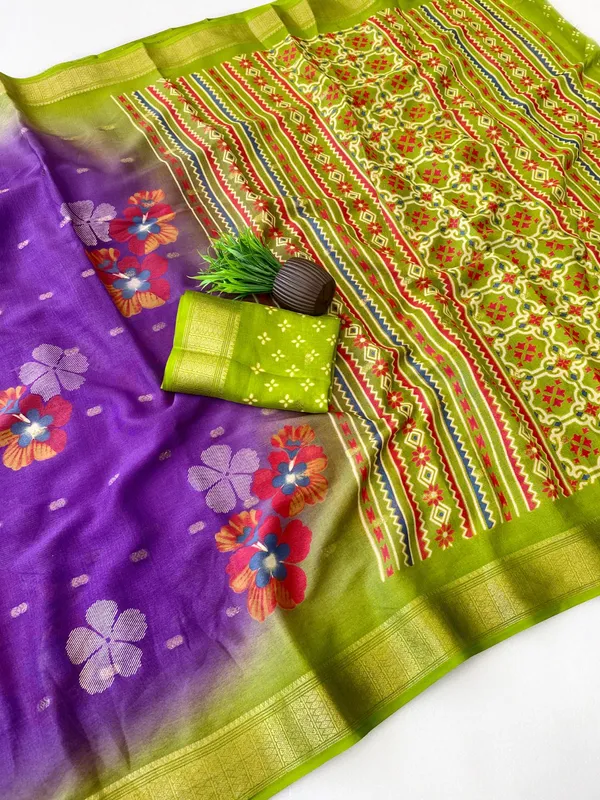 Purple_Color_Premium_Soft_Crepe_Floral_Print_Designer_Saree_(Product_Code:-70010)